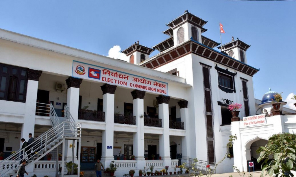 नेकपा विभाजनलाई निर्वाचन आयोगले मान्यता दिएन,भन्छः पहिलेकै पार्टी यथावत्