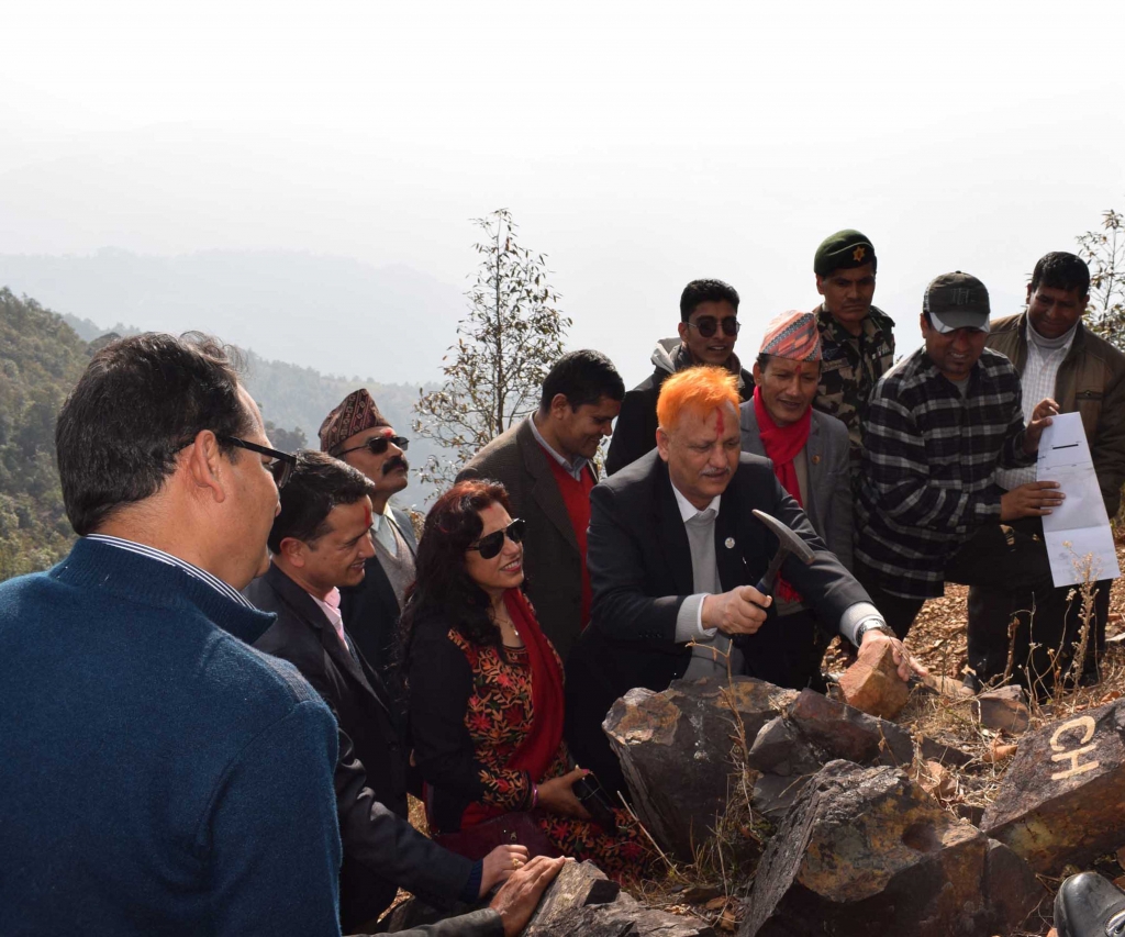 नवलपरासी धौवादीको फलाम खानीबाट छड र रेलको लिग बनाउन सकिन्छः चिनियाँ कम्पनी