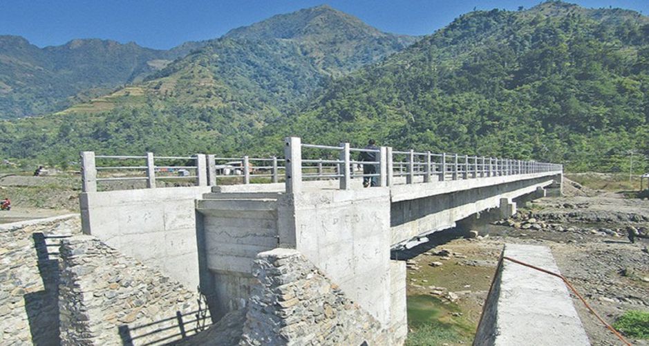मादीमा पक्की मोटरेबल पुल निर्माण
