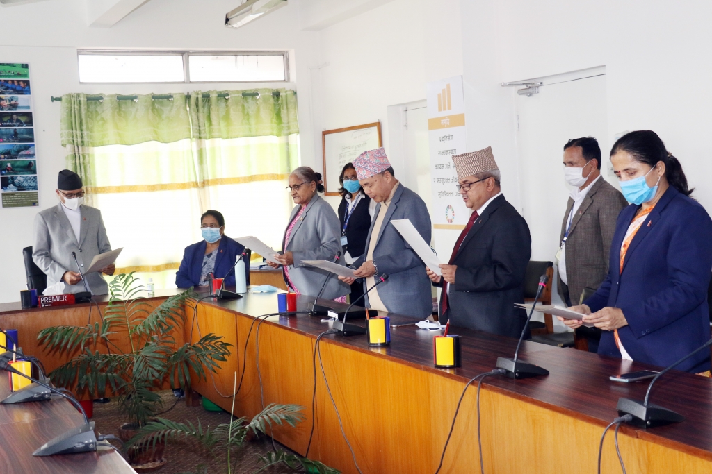 राष्ट्रियसभाका चारै समितिका सभापतिद्धारा शपथ
