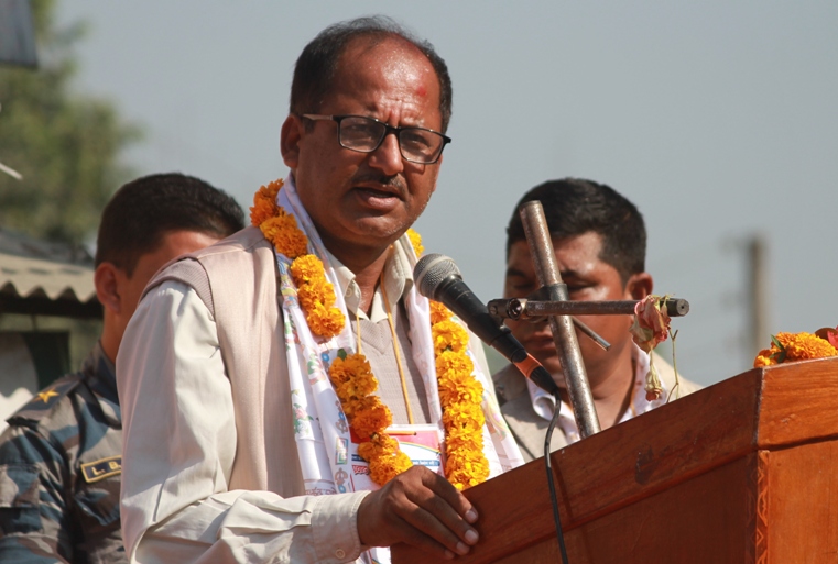 प्रचण्डको निर्वाचन क्षेत्रका सांसद भुर्तेल हप्तादिन नवित्दै नेकपा (ओली समूह) मा फर्किए