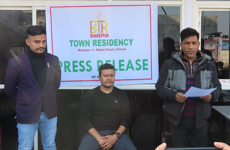 विदेशबाट फर्केका ६ युवाले भरतपुरमा खोले टाउन रेसिडेन्सी होटल