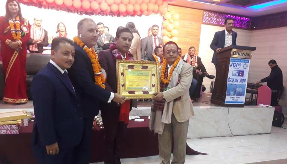 वरिष्ठ समाजसेवी पौडेल बीसहजार जेसीजको मानार्थ सदस्य