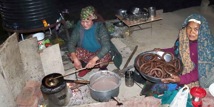 घरवासको आकर्षण कोदोको ‘सेलरोटी’