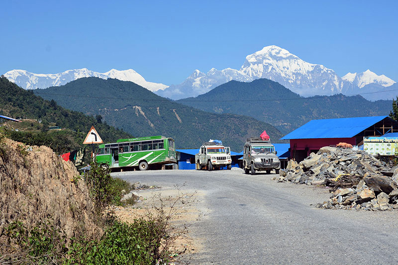 प्रकृति र संस्कृतिमा घरवासको सफलता देख्दै बिहुकोटवासी