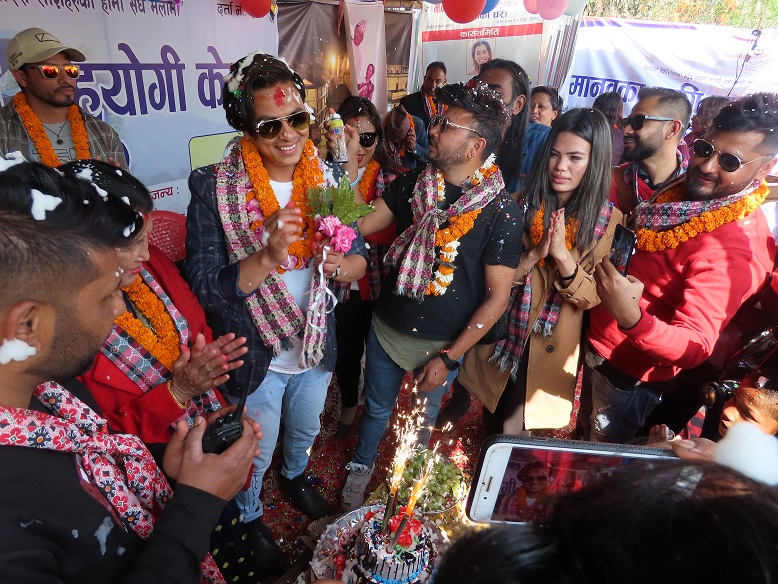 पल शाहले मनाए चितवनको मानवका लागि मानव सहयोगी केन्द्रमा जन्मदिन (भिडियोसहित)