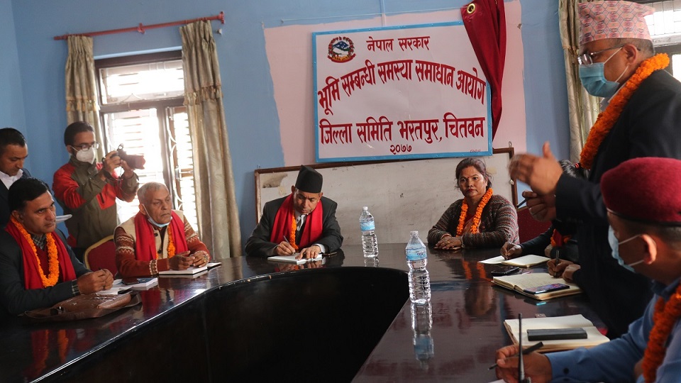चितवनका सात पालिकामा ३८ हजार भूमिहिन र अव्यवस्थित बसोवासी