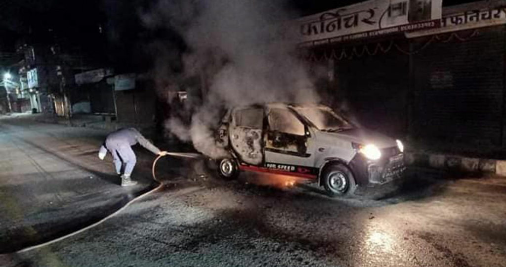सामाजिक सञ्जालमा नेपाल बन्दको विरोध, प्रचण्ड–माधव समूहलाई गाली नै गाली
