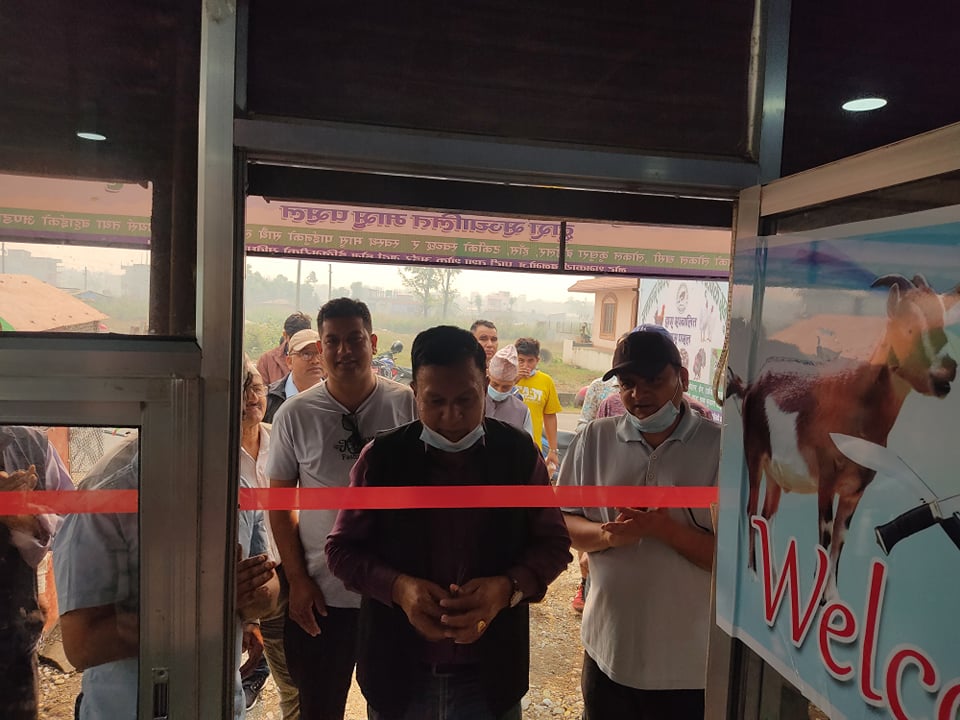 कृषि समूहद्वारा रत्ननगरमा व्यवस्थित मासु पसल सञ्चालन
