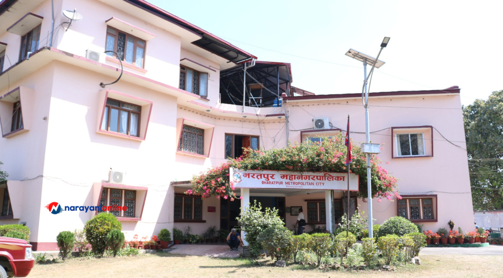भरतपुर महानगरपालिकाका प्रमुख प्रशासकीय अधिकृत खतिवडाको सरुवा