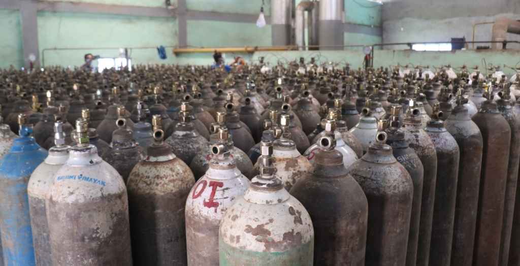 स्वास्थ्य मन्त्रालयले भन्यो-‘घरमा राखेको अक्सिजन सिलिन्डर फिर्ता गर्नुहोस्’