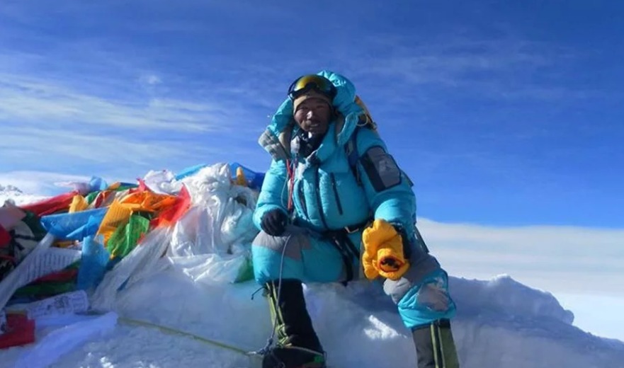 सगरमाथा आरोहण शुरूः कामीरिताको २५ औँ विश्व कीर्तिमान