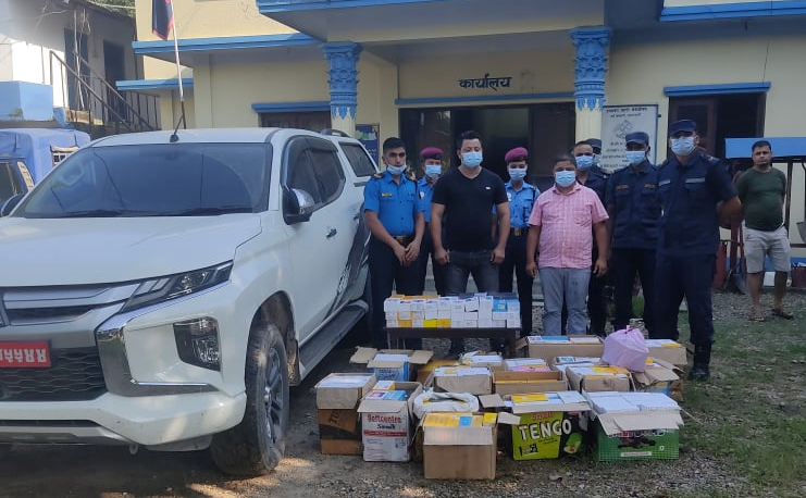 नारायणगढका अबैध मोवाइल कारोबारीको गिरोह छुटाउन चितवनका जिल्लादेखि केन्द्रिय नेताको दबाब