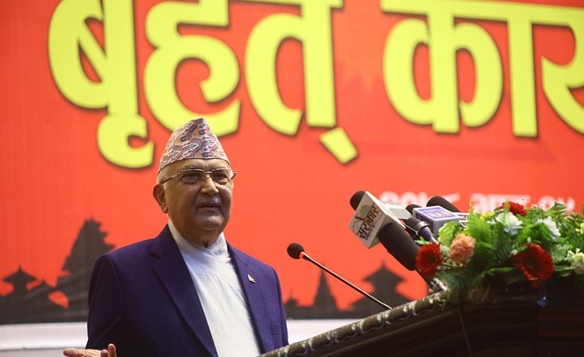 केपी ओली भन्छन्: हाम्रा घरका बिरालाहरू देउवाको भान्सामा दूधभात खान पुगे