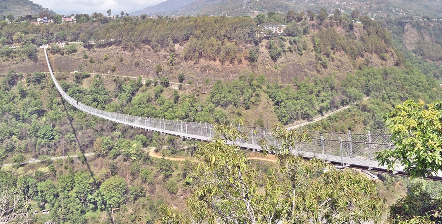 झोलुङ्गे पुलसँग जोडिएको समृद्धि र विकासको आशा