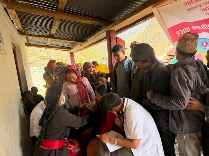 बाजुराको विकट हिमाली गाउँपालिकामा निःशुल्क स्वास्थ्य शिविर photo 1 0f50439b